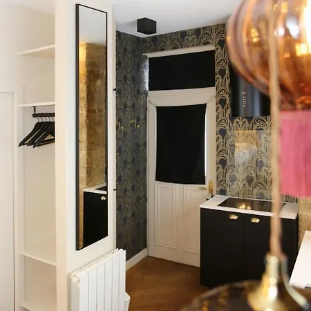 Studio Bien Equipe Proche De Toutes Commodites -2p Apartment