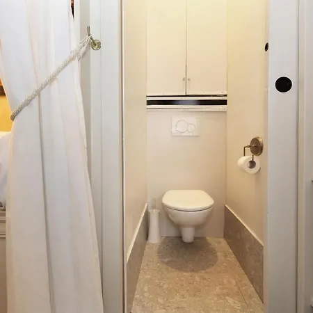 Apartment Studio Bien Equipe Proche De Toutes Commodites -2p *